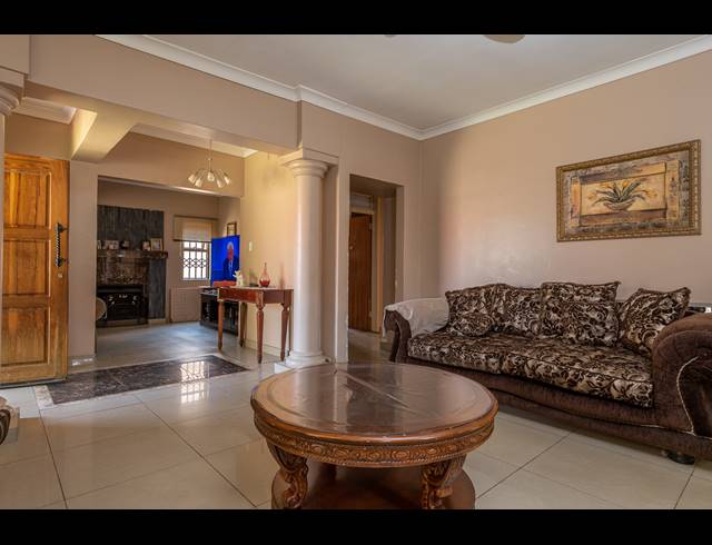 3 BEDROOM HOUSE FOR SALE IN ROBERTSHAM